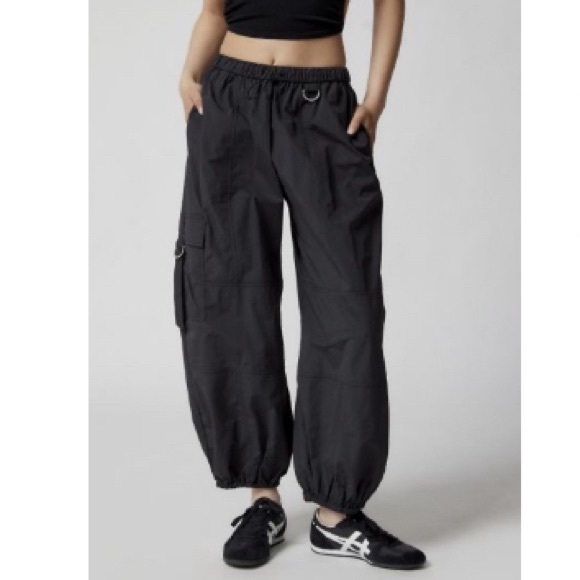 UO Nylon ballon cargo pants - Picture 1 of 1